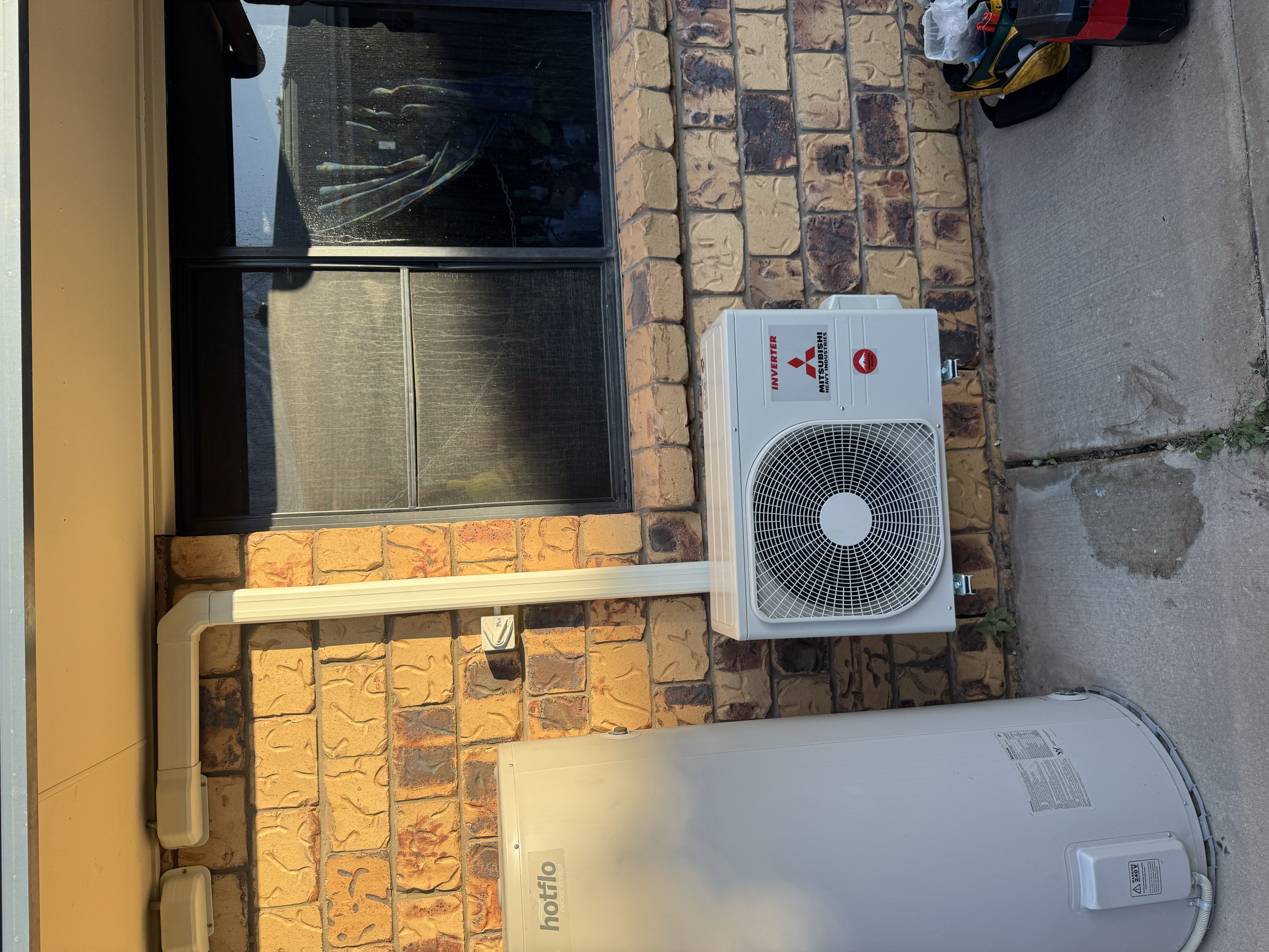 Outdoor lighting installation